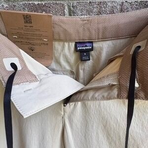 Patagonia Quandry Pants shorts Women's Size 8 Cap Khaki Regular Rise Straight